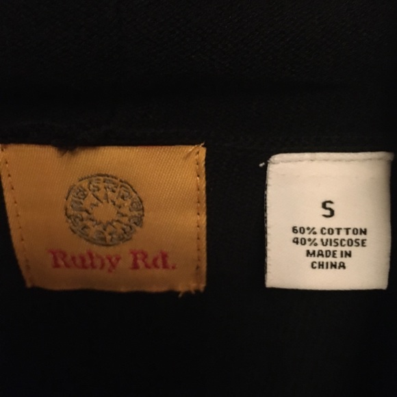 Black long sleeved sweater - Picture 4 of 4